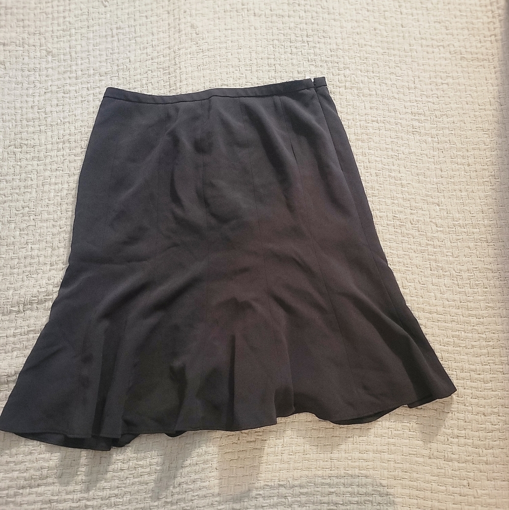 Jones New York gray skirt